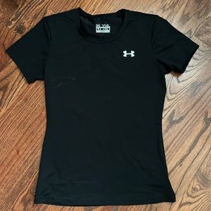 Under Armour fitted heat gear top